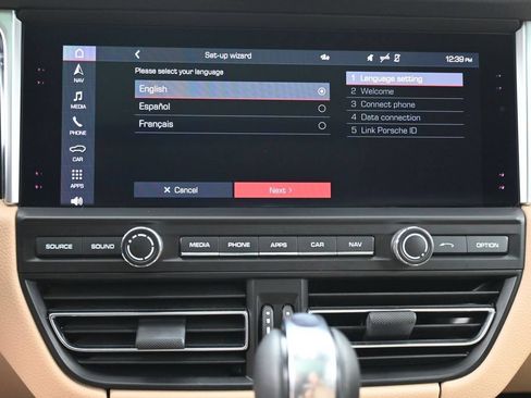 Certified 2020 Porsche Macan S AWD/4WD image 9