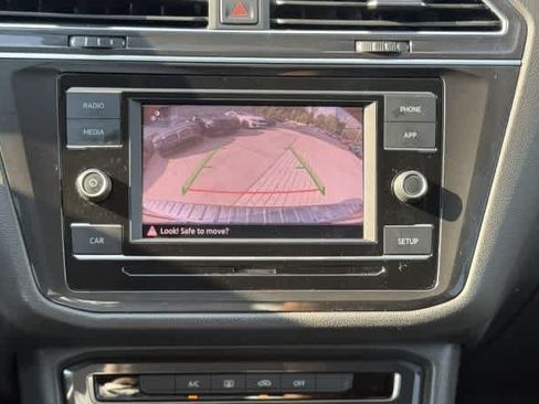 Used 2019 Volkswagen Tiguan S FWD image 24