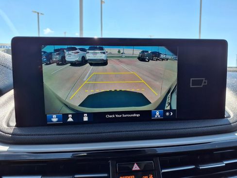 Used 2025 Acura MDX FWD image 11