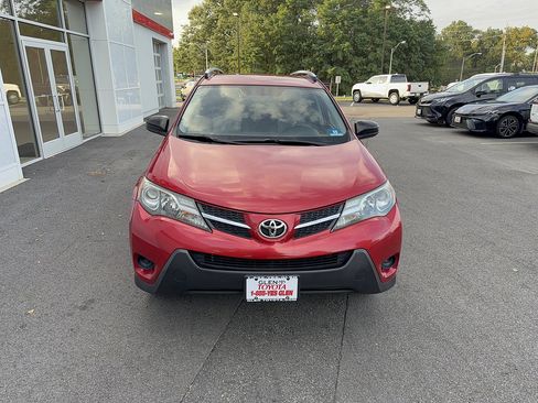 Used 2014 Toyota RAV4 LE AWD/4WD image 3