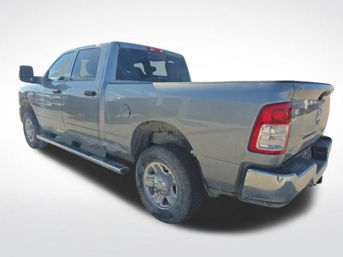 Used 2024 RAM 2500 Tradesman w/ Chrome Appearance Group image 5