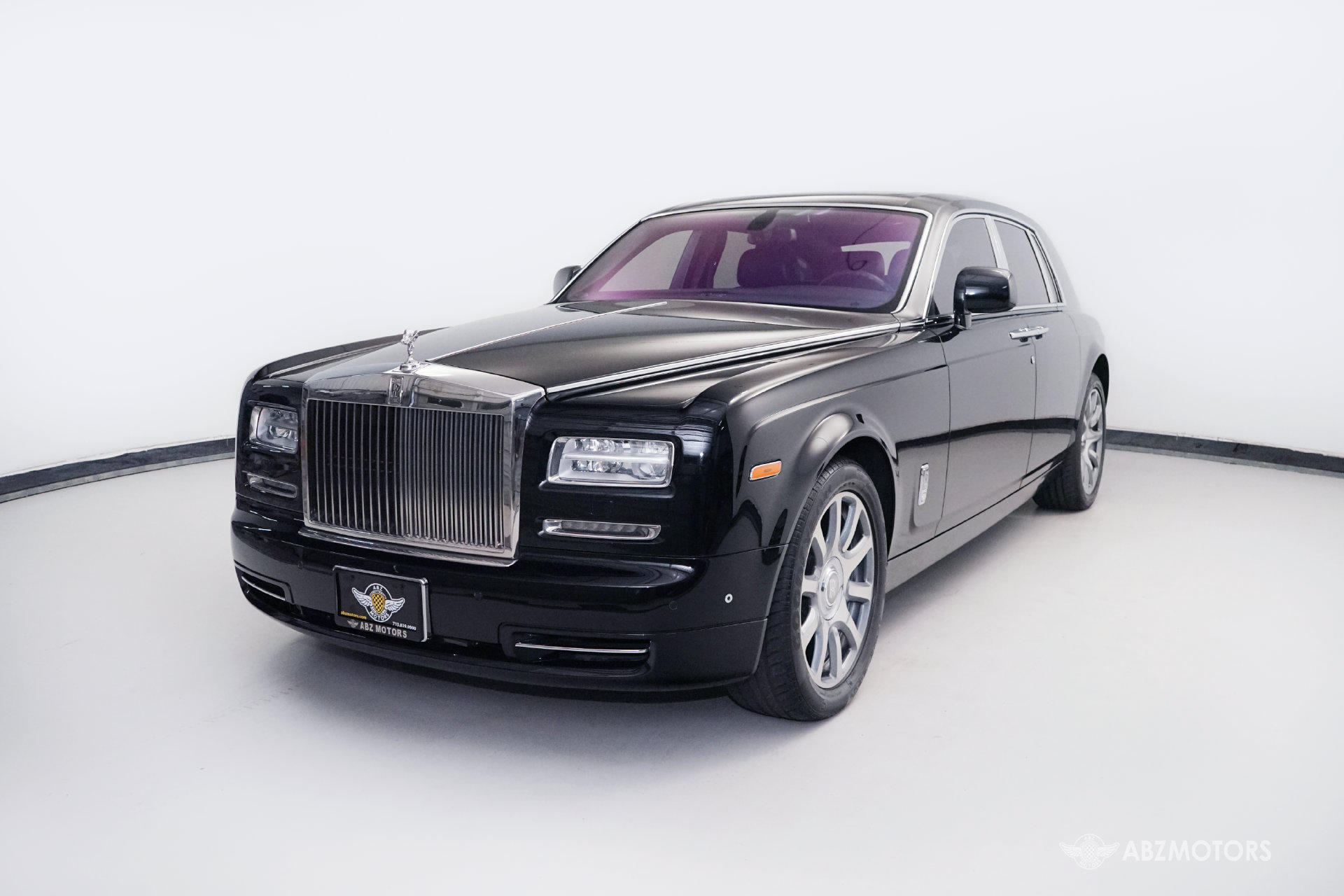 Used 2013 Rolls-Royce Phantom Sedan RWD image 2