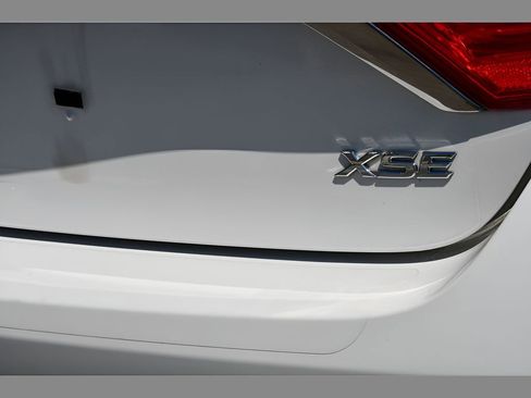 Used 2015 Toyota Camry XSE w/ Moonroof Package FWD image 25