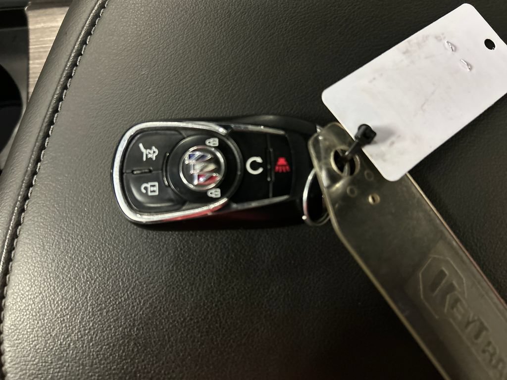 Used 2024 Buick Enclave Avenir w/ Avenir Technology Package AWD/4WD image 22