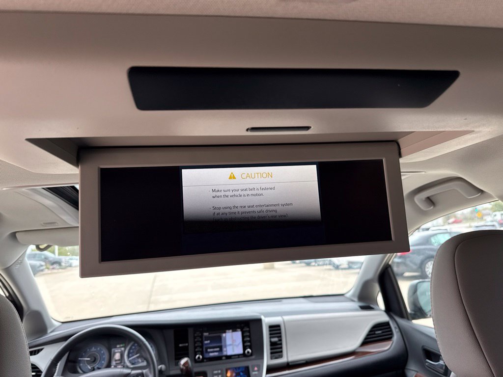 Used 2020 Toyota Sienna Limited Premium AWD/4WD image 12