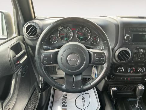 Used 2018 Jeep Wrangler Unlimited Sport S AWD/4WD image 9