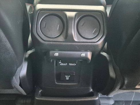Used 2023 Jeep Wrangler Unlimited Rubicon w/ LED Lighting Group AWD/4WD image 16