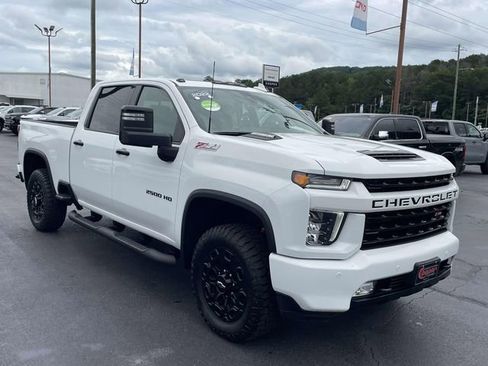 Certified 2022 Chevrolet Silverado 2500 LTZ w/ LTZ Plus Package AWD/4WD image 6