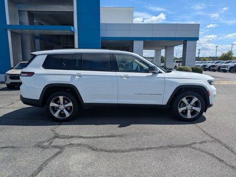 Used 2021 Jeep Grand Cherokee L Limited RWD image 2