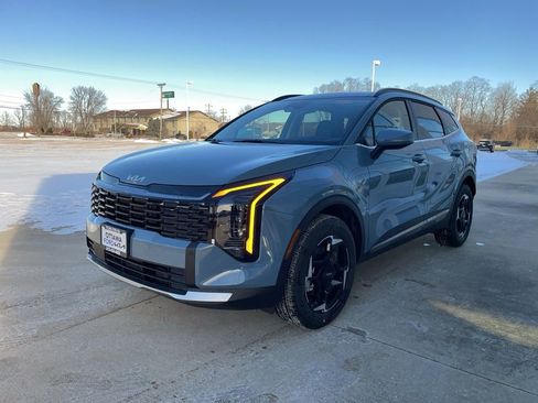 New 2026 Kia Sportage EX image 2