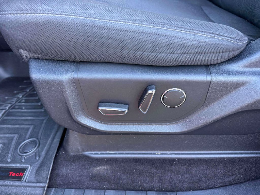 Used 2018 Ford F150 XLT w/ Equipment Group 302A Luxury AWD/4WD image 15