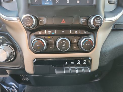 Used 2022 RAM 1500 Laramie image 16