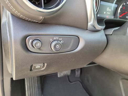 New 2026 Chevrolet Blazer LT image 17