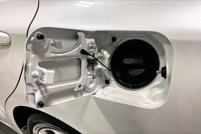 Used 2017 Toyota Camry XLE w/ Moonroof Package FWD image 42