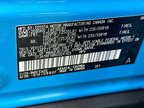 Used 2019 Toyota RAV4 XLE Premium AWD/4WD image 29