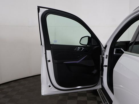 Used 2024 BMW X5 xDrive40i image 22