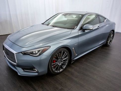Used 2017 INFINITI Q60 Red Sport 400 image 3