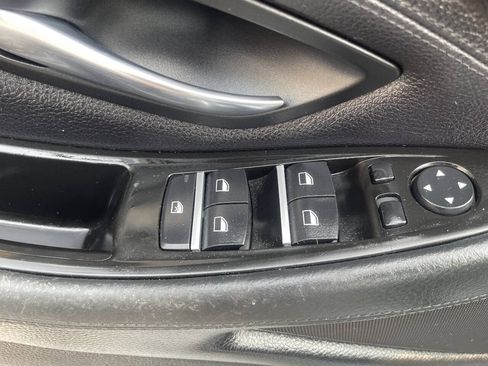 Used 2016 BMW 535i xDrive Sedan AWD/4WD image 11
