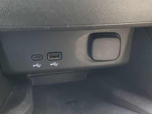 Used 2024 Buick Envista Preferred w/ Convenience I Package FWD image 30