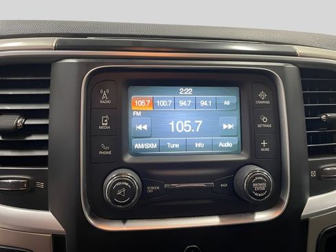 Used 2017 RAM 1500 Classic SLT AWD/4WD image 10