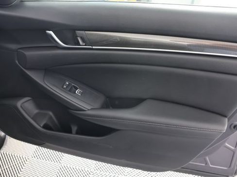 Used 2019 Honda Accord Sport image 27