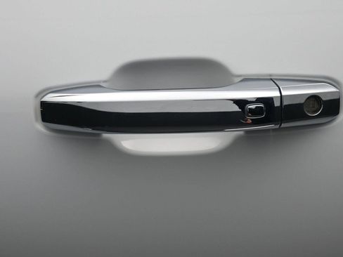 Used 2024 GMC Sierra 2500 Denali w/ Denali Reserve Package image 20