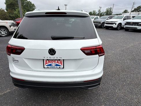 Used 2022 Volkswagen Tiguan SE FWD image 10