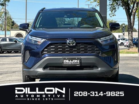 Used 2025 Toyota RAV4 XLE AWD/4WD image 12
