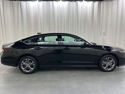 Used 2024 Honda Accord EX image 7