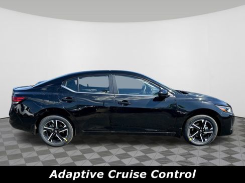 Used 2025 Nissan Sentra SV image 2