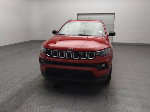Used 2024 Jeep Compass Latitude AWD/4WD image 15