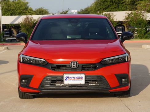 Used 2022 Honda Civic Sport image 2