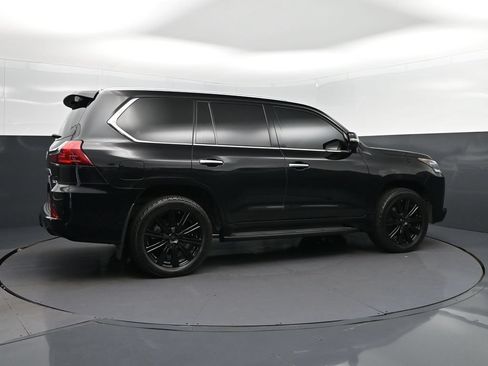 Used 2017 Lexus LX 570 4WD image 8