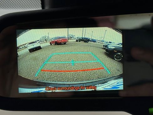 Used 2018 Toyota C-HR XLE image 18