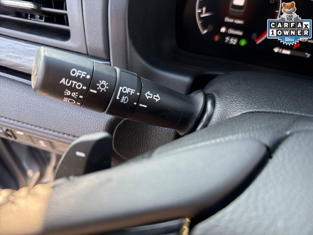 Used 2025 Honda Odyssey Elite image 21