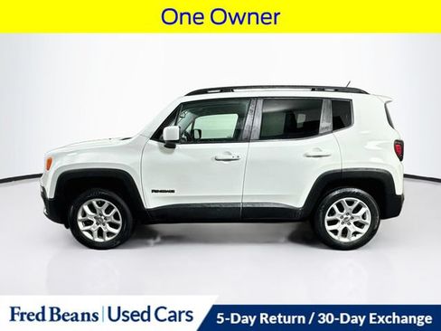 Used 2017 Jeep Renegade Latitude w/ Popular Equipment Group AWD/4WD image 5