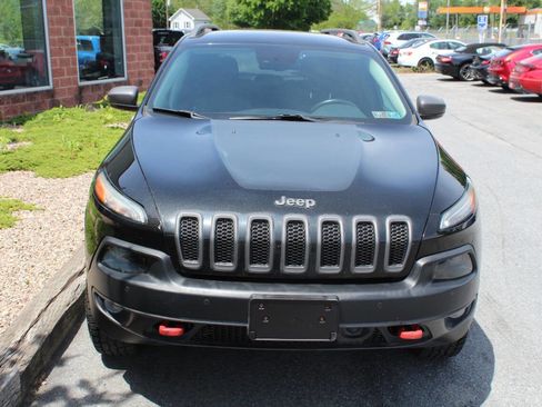 Used 2014 Jeep Cherokee Trailhawk w/ Technology Group AWD/4WD image 4