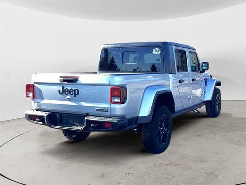 Certified 2023 Jeep Gladiator Sport S image 5