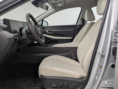 Used 2025 Hyundai Sonata SEL FWD image 14