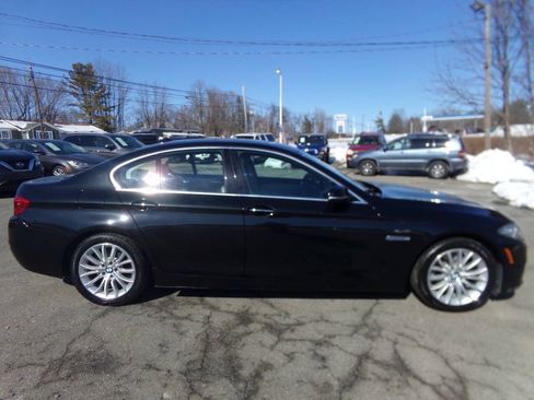 Used 2015 BMW 528i xDrive Sedan AWD/4WD image 4