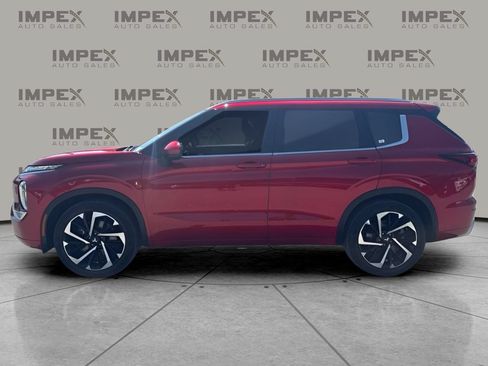 Used 2022 Mitsubishi Outlander SEL AWD/4WD image 2