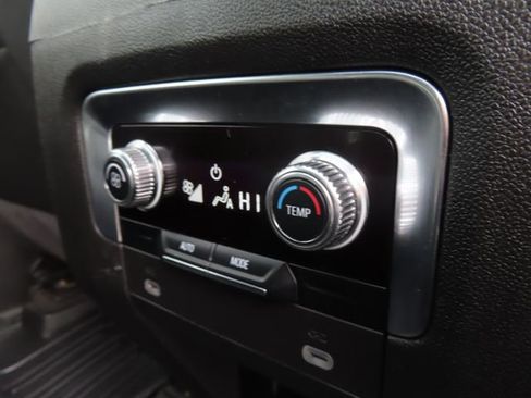 Used 2024 GMC Yukon SLT w/ Max Trailering Package AWD/4WD image 46