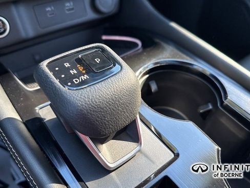 Used 2023 Nissan Rogue Platinum image 17