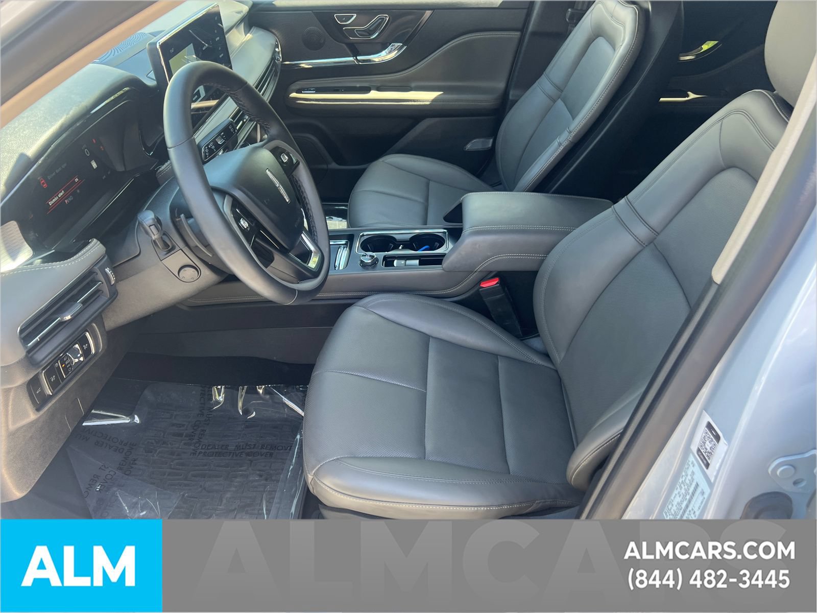 Used 2025 Lincoln Corsair AWD w/ Equipment Group 101A image 10