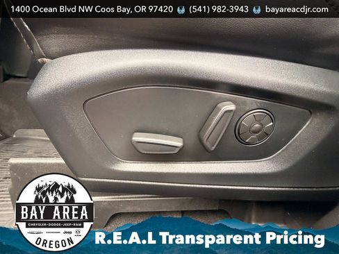 Used 2021 Ford Explorer Platinum w/ Equipment Group 601A AWD/4WD image 14