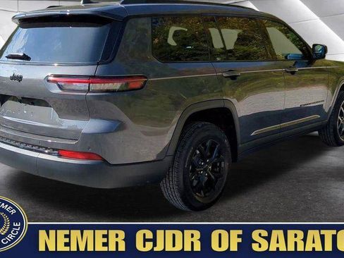 New 2025 Jeep Grand Cherokee L Altitude AWD/4WD image 5