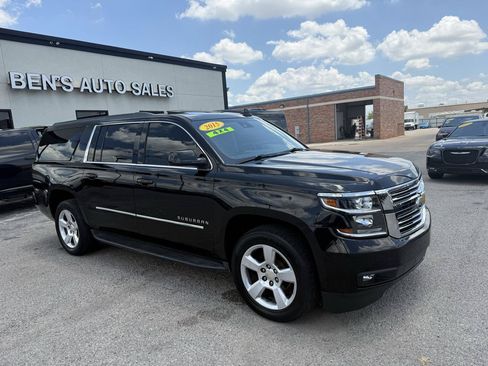 Used 2015 Chevrolet Suburban LT AWD/4WD image 4