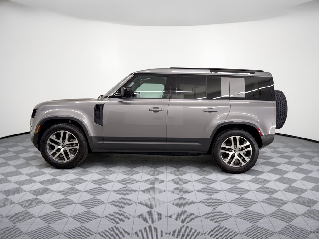 Used 2024 Land Rover Defender 110 S AWD/4WD image 2