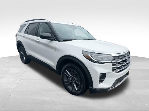 New 2026 Ford Explorer Active w/ Active Comfort Package AWD/4WD image 9