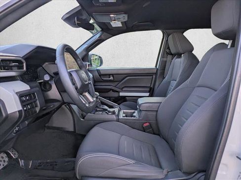 Used 2024 Toyota Tacoma TRD Sport image 15